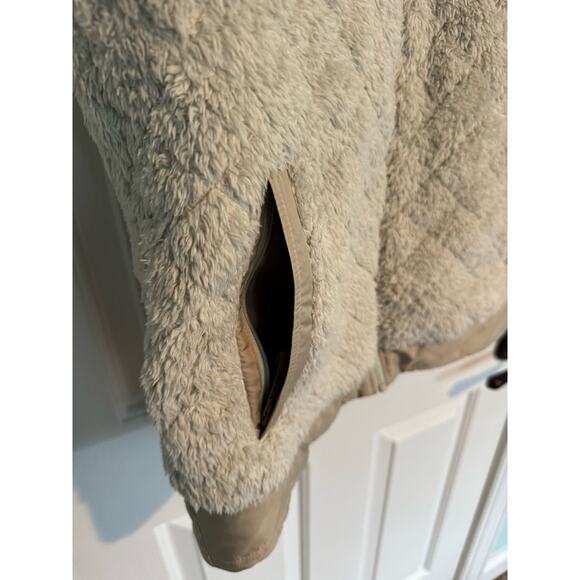 Patagonia Los Gatos reversable hooded vest, small, Sherpa fleece - Picture 11 of 15